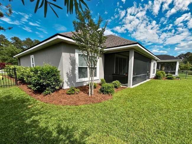 Photo - 3/2 with amazing community amenities!