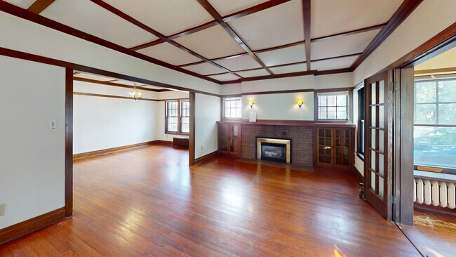 Photo - 1806 Kendall Ave