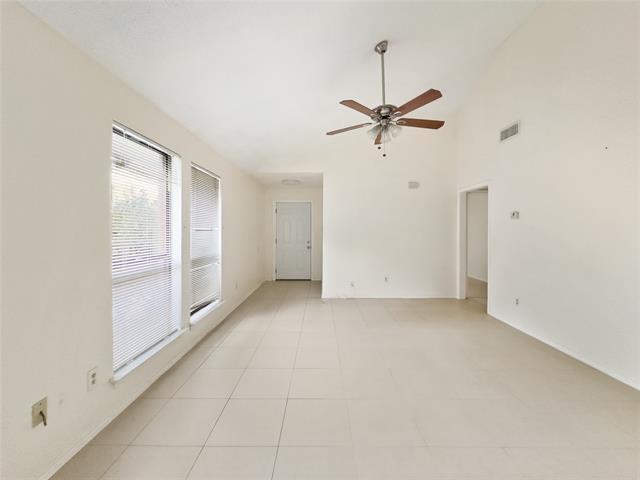 Photo - 1106 Hollis St