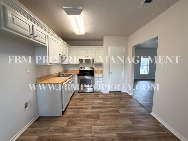 Photo - 1309 N Clay St
