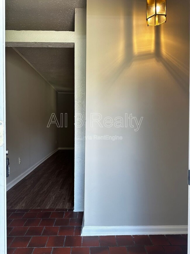 Photo - 1429 Dunbarton Rd