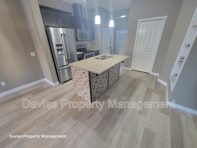 Photo - 8209-8217 217 St NW