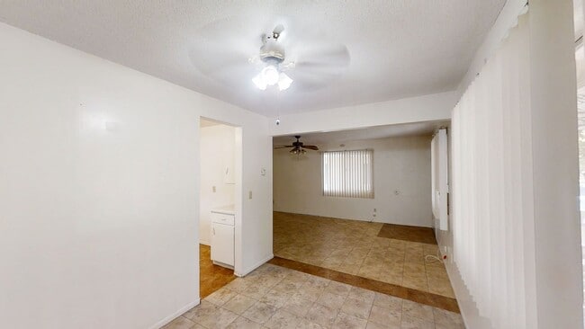 Photo - 12193-97 11th St Unidad 12195