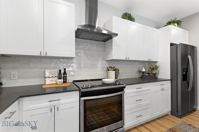 Photo - 2221 Willow Dr Unit 136