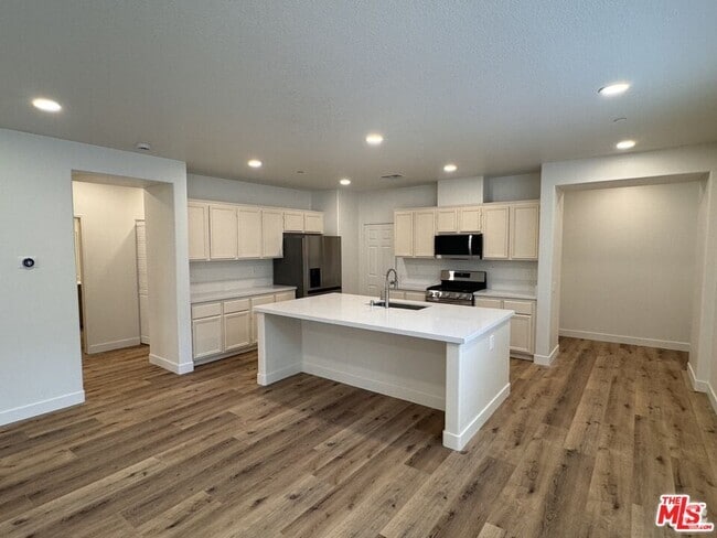 Building Photo - 15769 Agave Ave Rental