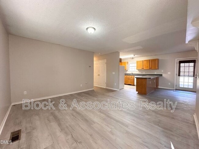 Photo - 2888 Zacks Mill Rd