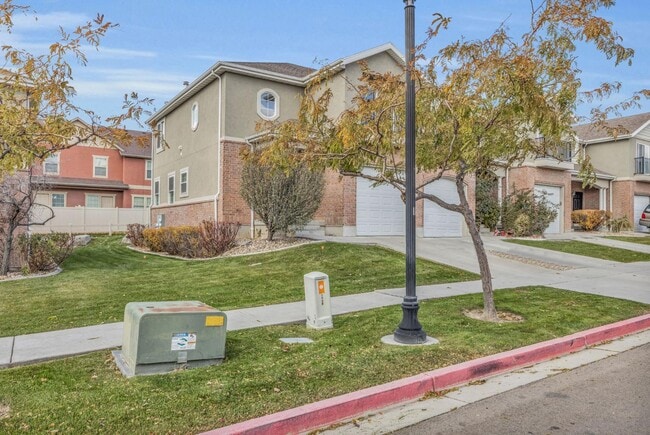 Photo - 1503 N August Dr