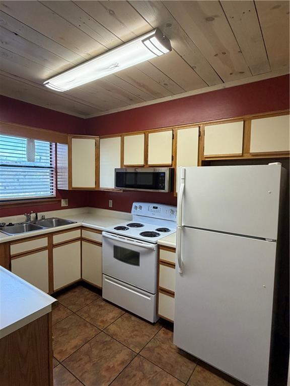 Photo - 460 N Garrett St