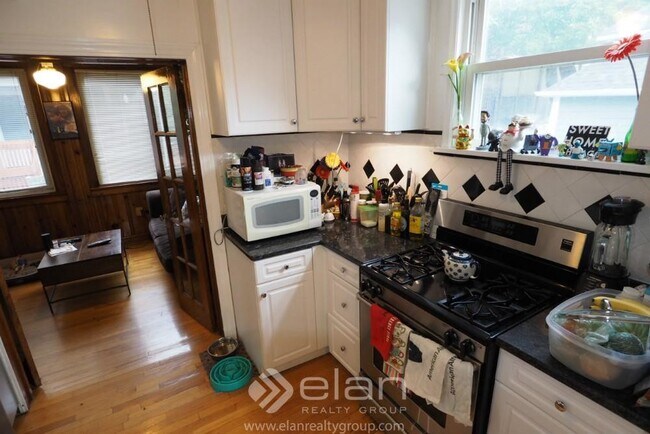 Photo - 3915 N Wolcott Ave Condo Unit CH