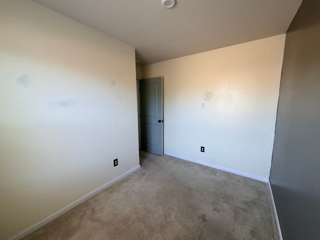 Photo - 3012 Blue Brook Ln