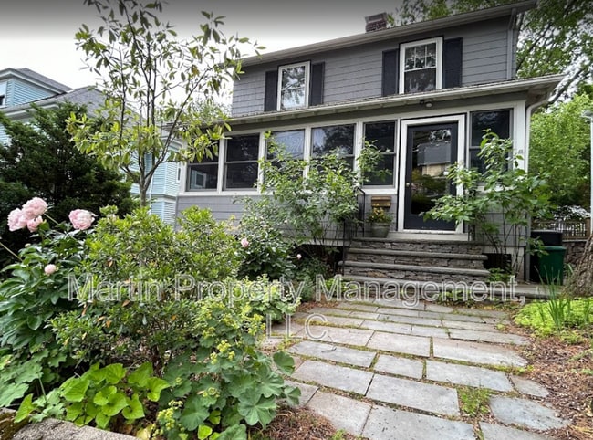 Photo - 18 Buena Vista Rd House