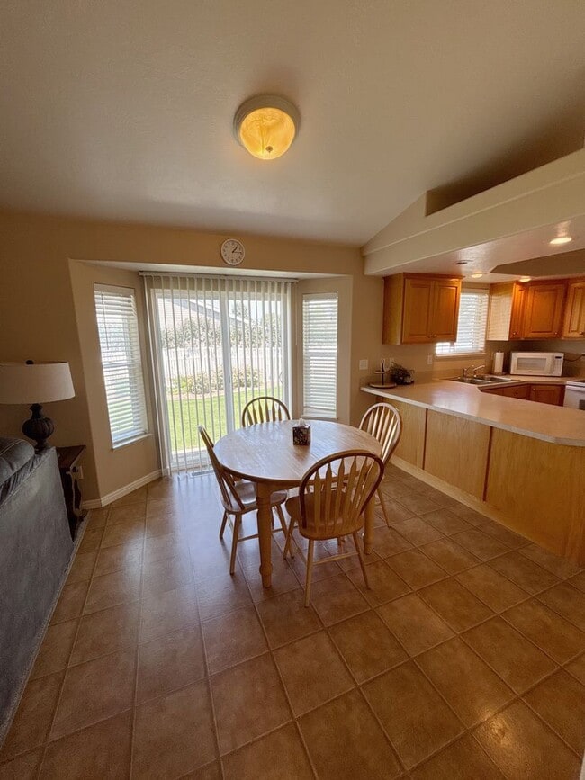 Photo - 2456 Brandon Dr