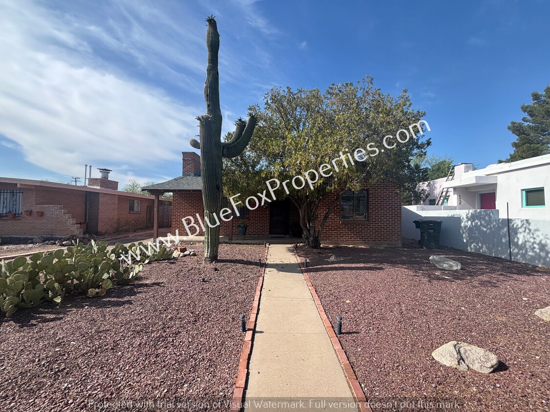 Photo - 2234 E Helen St-