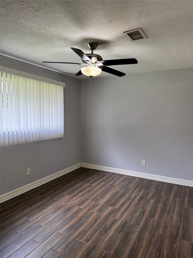 Photo - 3302 Tompkins Dr