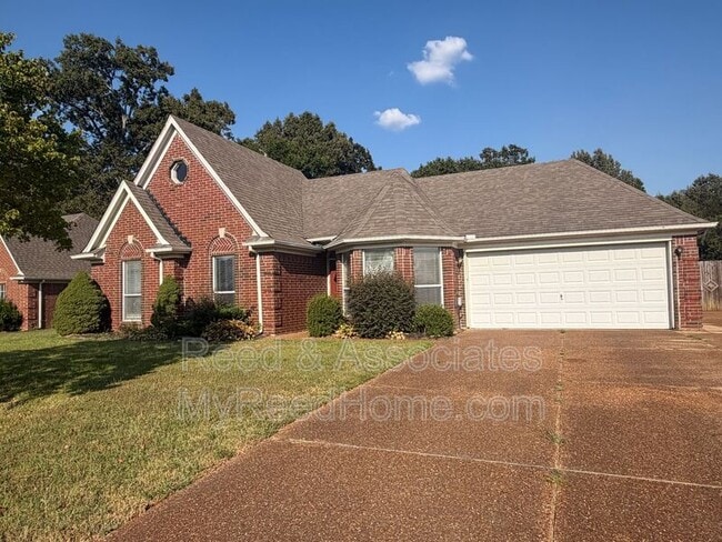 Building Photo - 130 Oaks Edge Dr