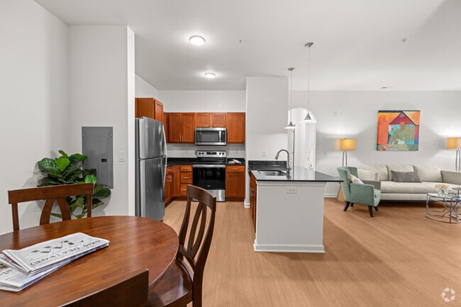 3BR, 2 BA - -1421SF Kitchen