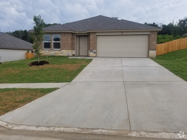 Building Photo - 3810 Flat Rock Mountain Dr Rental