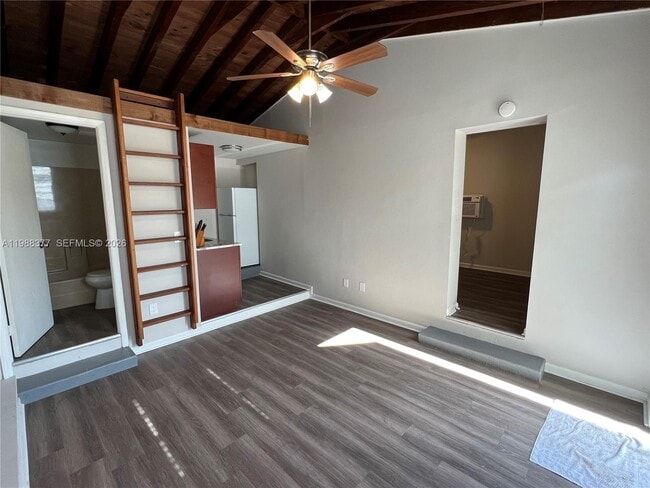 Building Photo - 1001 S 22nd Ct Unit East Rear