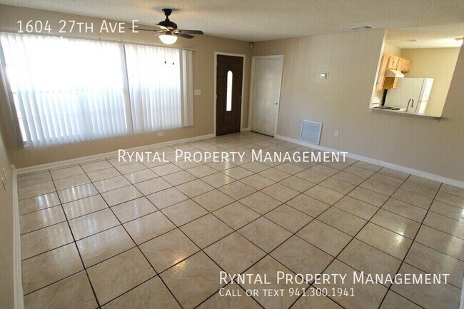 Photo - 1604 27th Ave E