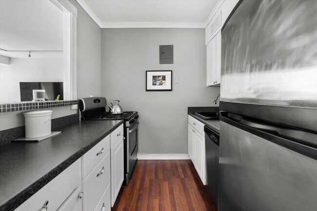 Photo - 65 E India Row Unit 16E