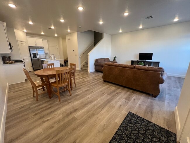 Photo - 6027 S Carnelian Pkwy