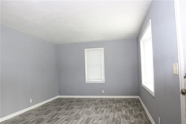 Photo - 175 English Rd