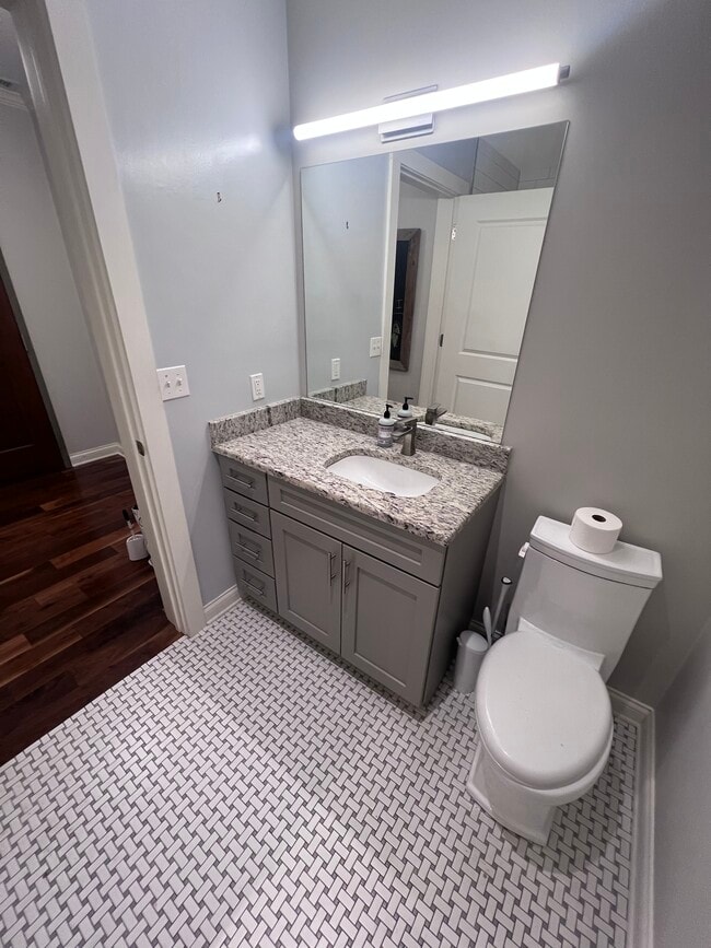 Photo - 115 Willow Ave Unit CrozierCondo203