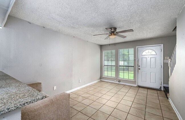 Photo - 4927 Miller Ave Casa