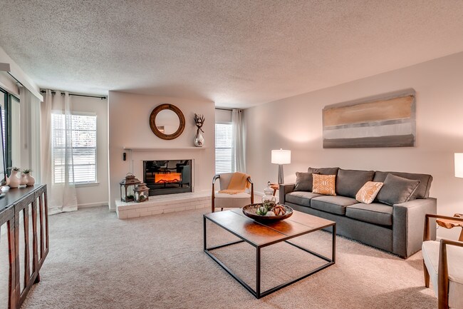 The Retreat at Mountain Brook Apartments For Rent in