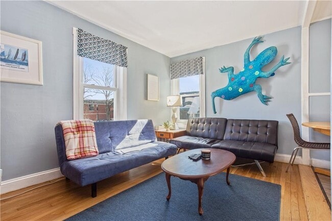 Photo - 35 Brewer St Apartment Unit 2