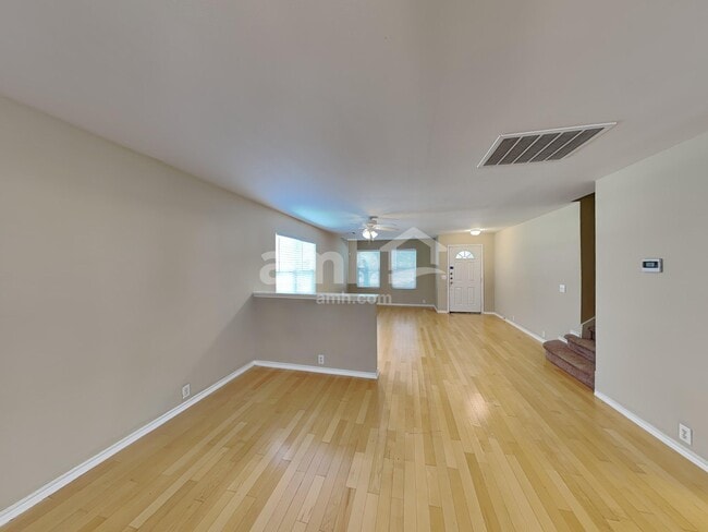 Photo - 5104 Storm King