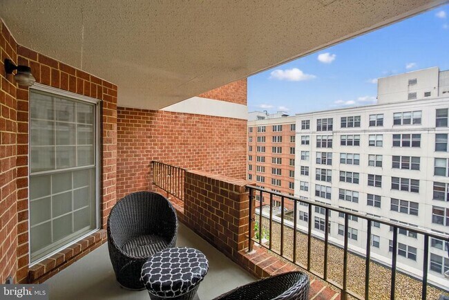 Photo - 1230 23rd St NW Unit 707