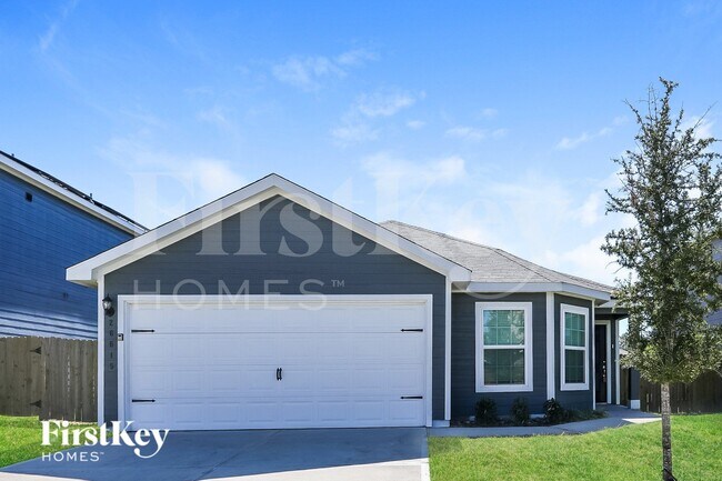 26615 Ezemily Dr