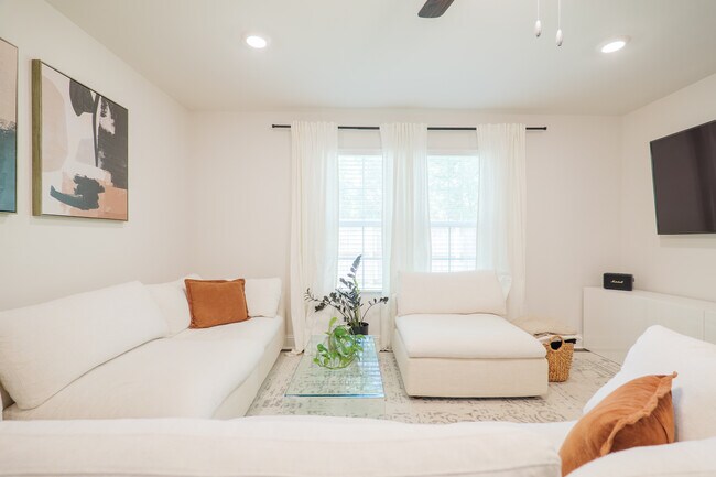 Photo - 3021 Reynolda Dr