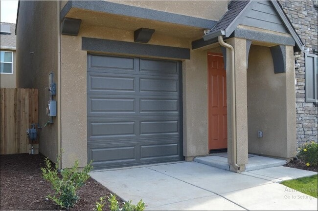 Photo - 260 Shafer Ave