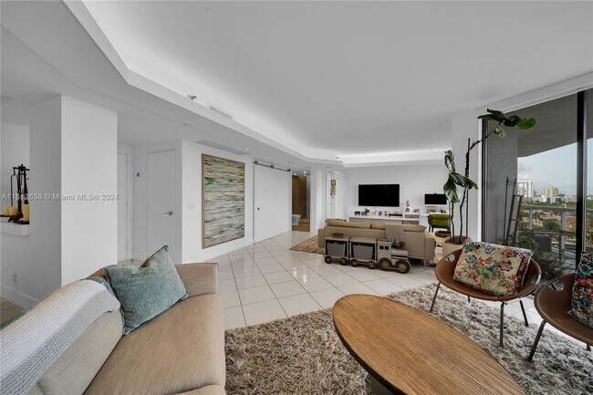 Photo - 3610 Yacht Club Dr