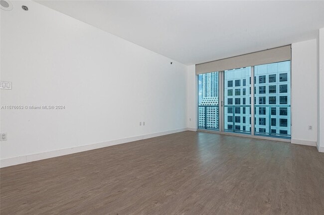 Photo - 500 Brickell Ave Unidad 3106