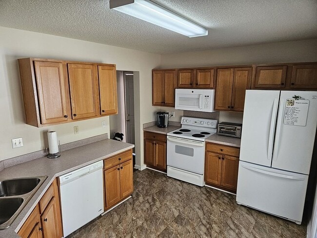 Photo - 133 Penzance Blvd