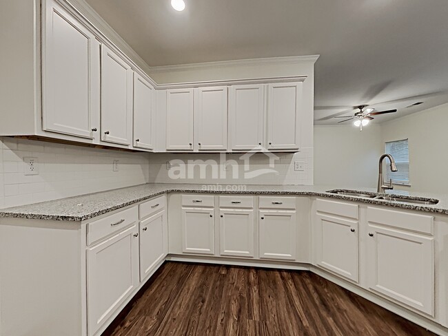 Photo - 681 Woodall Rd