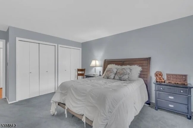 Photo - 668 Marshall Rd