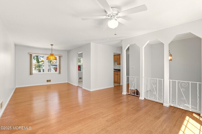 Photo - 1112 Berkeley Ave
