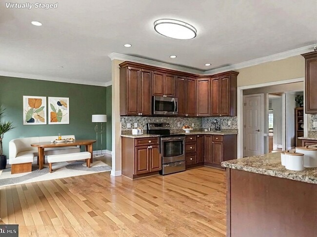 Photo - 2277 Poplar Rd