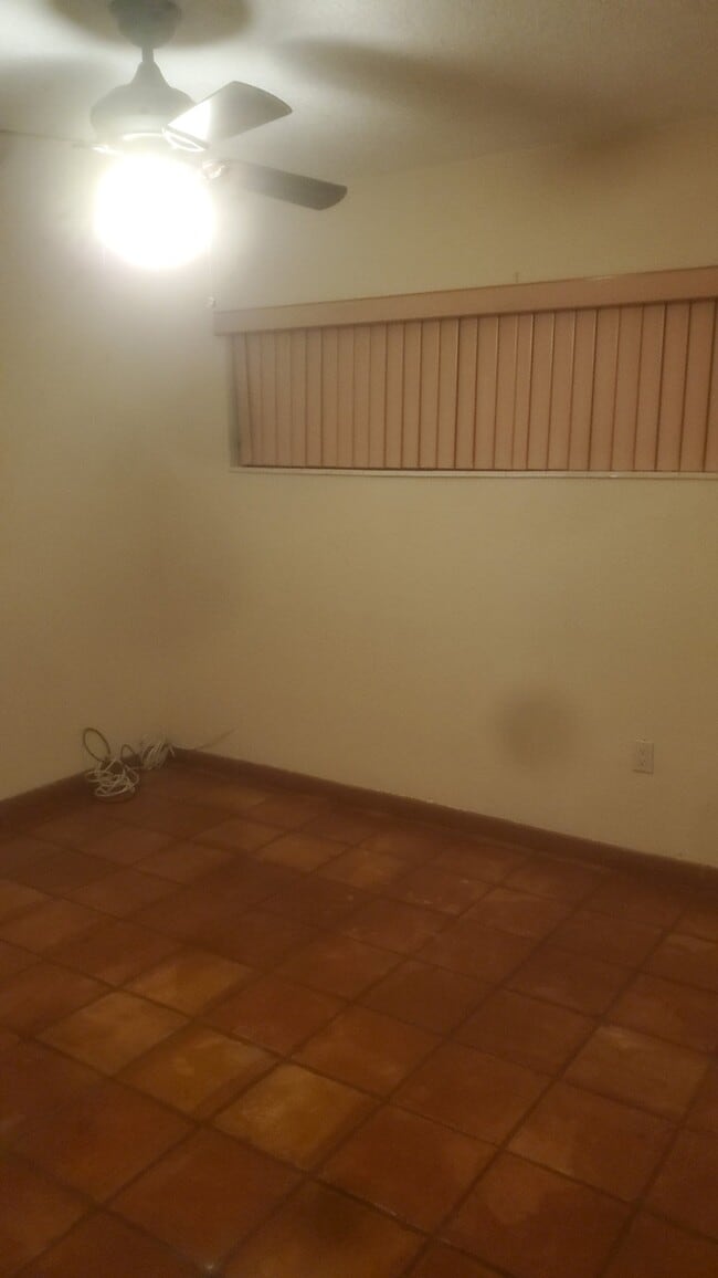 Photo - 94 Ave Sunset Dr Unit 1/1 Apartment efficiency style