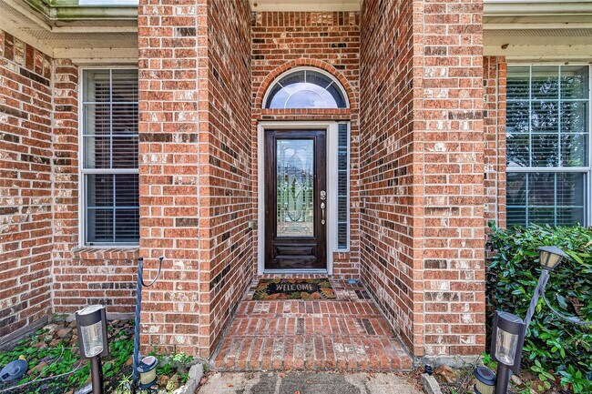 Photo - 17927 Sugarloaf Bay Dr