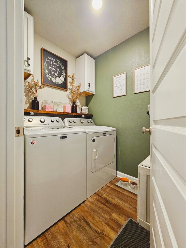 Photo - 10717 Ridgeview Dr