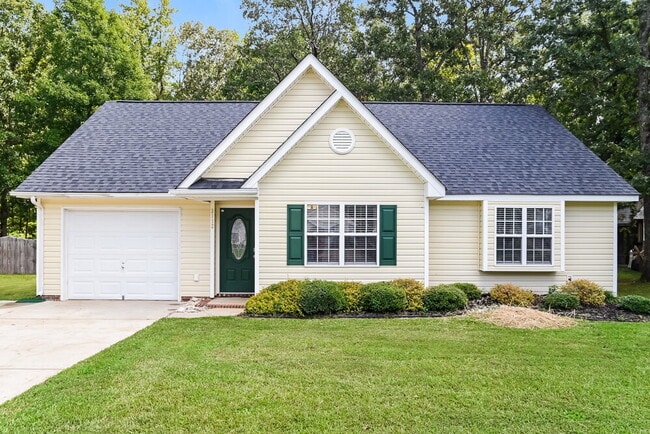 Building Photo - 3112 Queensdale Dr