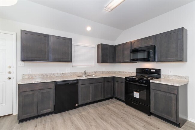 Photo - 8710 Lar Ree Oaks Cir