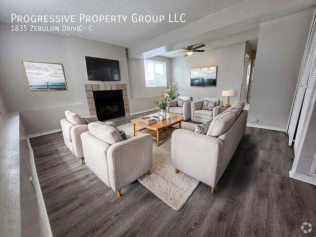 Building Photo - 1835 Zebulon Dr Unit C Rental