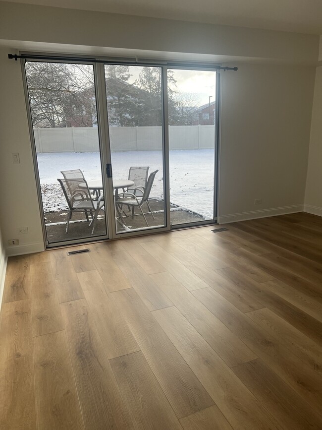 Photo - 1146 Regency Dr