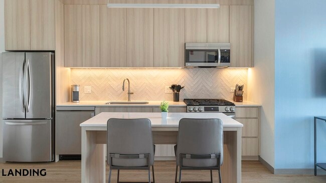 Photo - 513 S Damen Ave Unidad 916